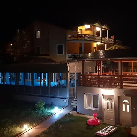 아파트 Seherzada 풀라