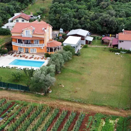 Seherzada Apartament Pula