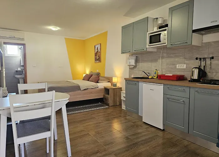 Seherzada Πούλα