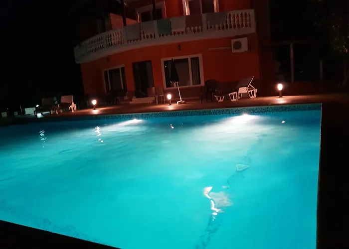 Seherzada Πούλα